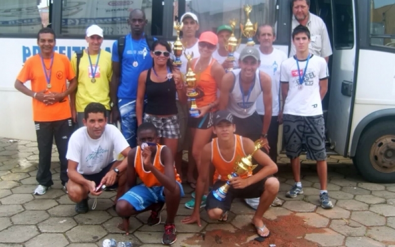 Competidores de Jacarezinho fazem bonito na 19ª Prova Pedestre de Wenceslau