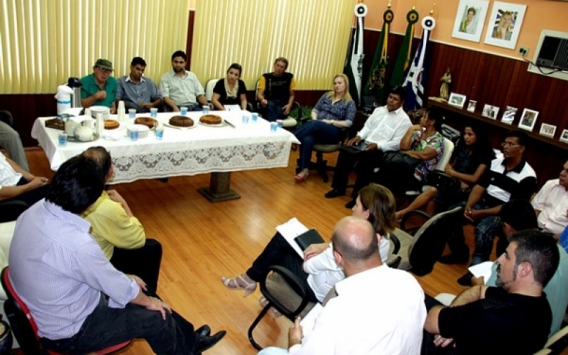 Tina recebe Ordem dos Pastores em seu Gabinete