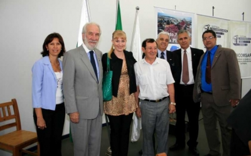 Tina marca presença em eventos regionais