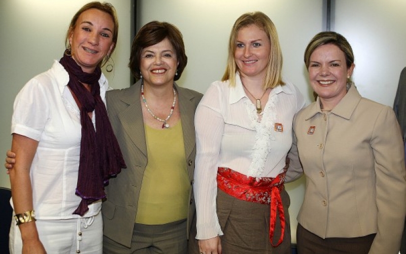 Dilma Roussef recebe a prefeita  Tina Toneti