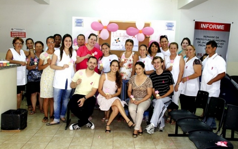 Palestra orienta sobre prevenção ao câncer de mama 