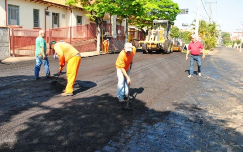 Prefeitura começa recape pela avenida Getúlio Vargas