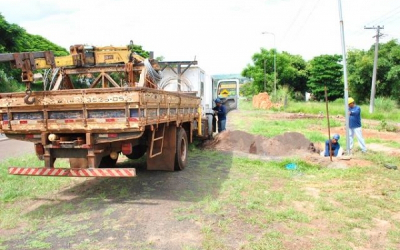 Trocas de lâmpadas de mercúrio por sódio melhoram iluminação pública