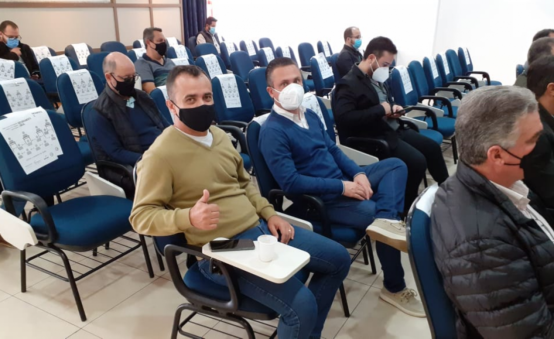 Prefeito cumpre período de isolamento e participa de reunião da Amunorpi