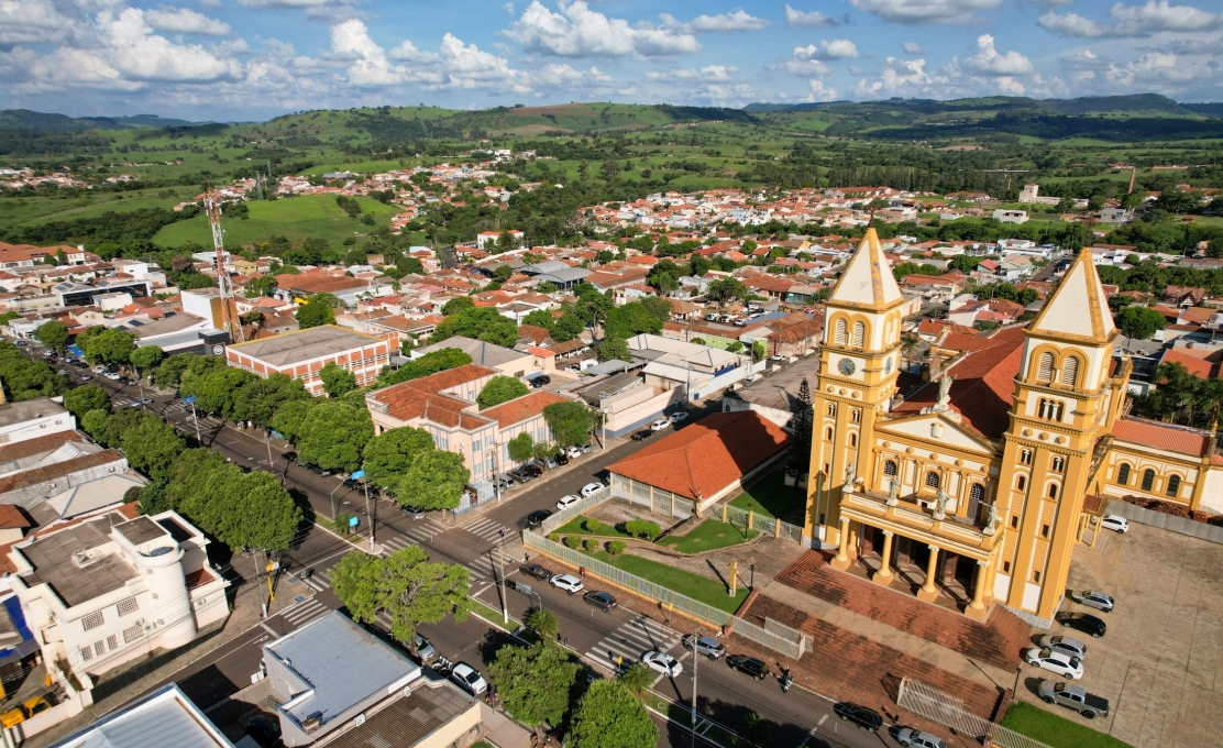 RELATÓRIO  Jacarezinho investe R$ 7 milhões em compras públicas e avança em políticas ambientais