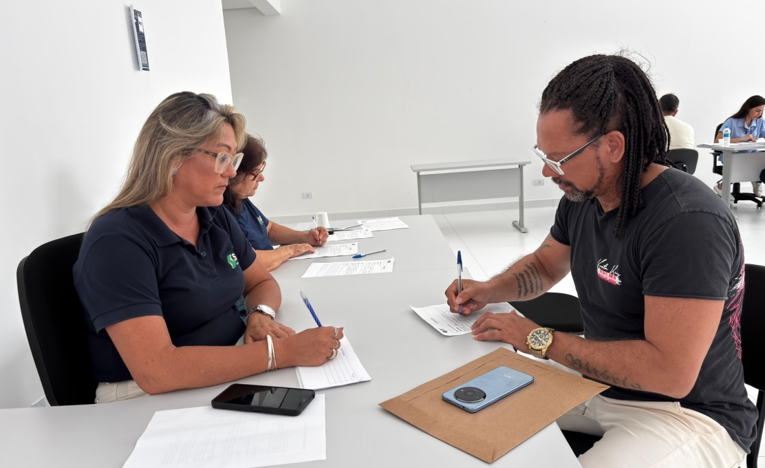 Mutirão de empregos da EPR atrai 80 candidatos em Jacarezinho!
