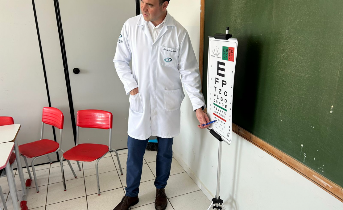 Programa Ofaltamo nas Escolas leva exames a 420 alunos da rede municipal