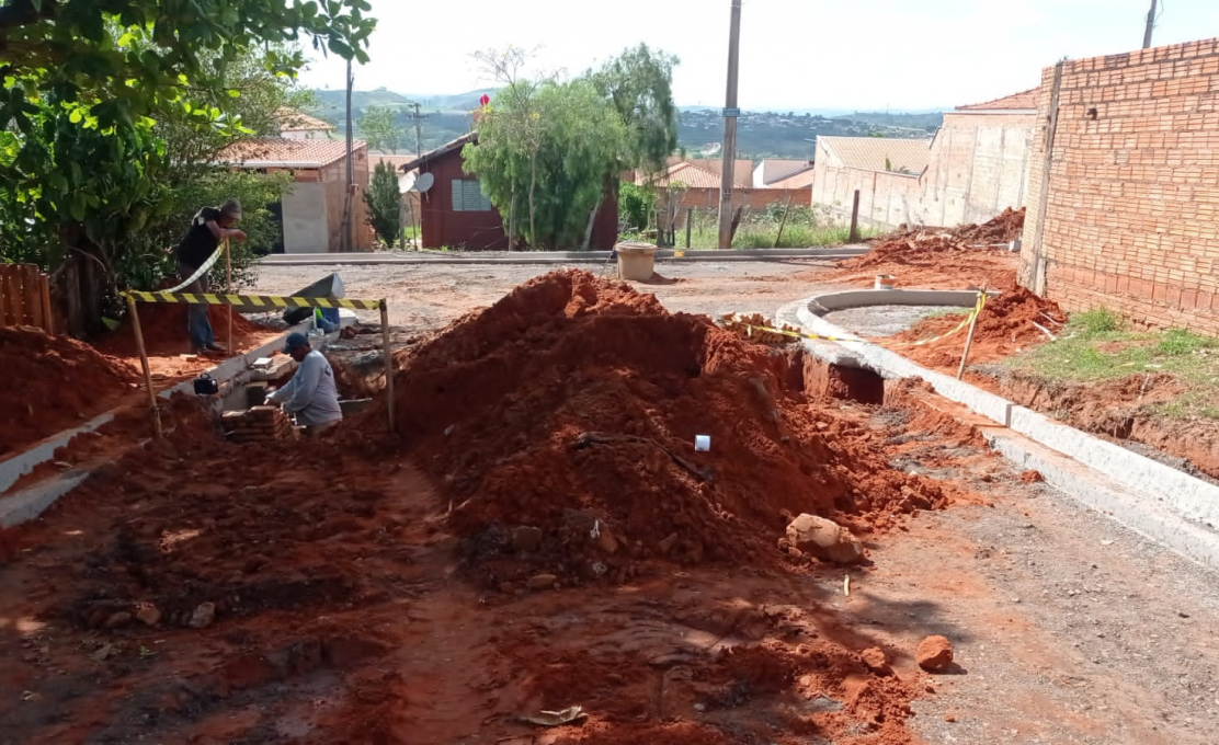 Ruas do Jardim Panorama começam a ser pavimentadas 