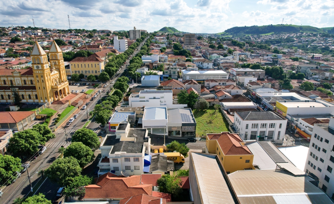 Prefeitura de Jacarezinho economiza 8,3 ton de papel e dá exemplo de sustentabilidade na Era Digital