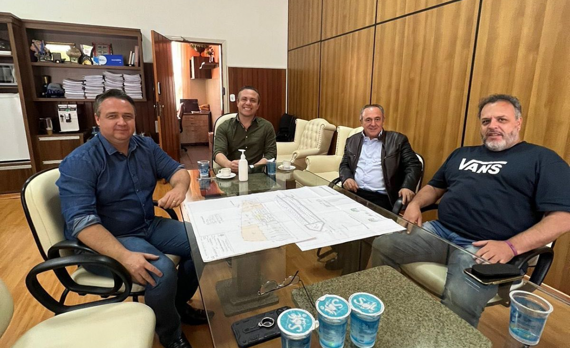 Indústria de vidros planeja instalar unidade em Jacarezinho
