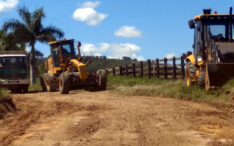 Município recupera 70 km de estradas rurais