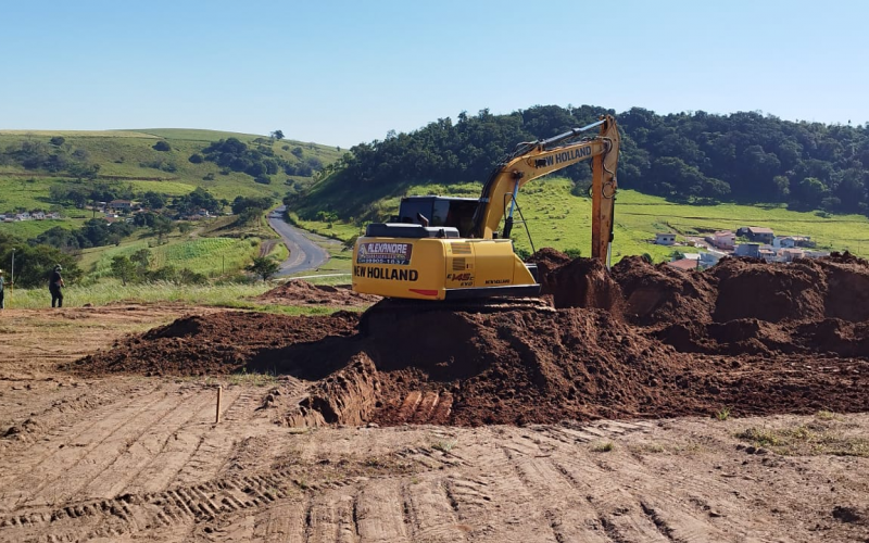 Iniciada terraplanagem para construção do AME