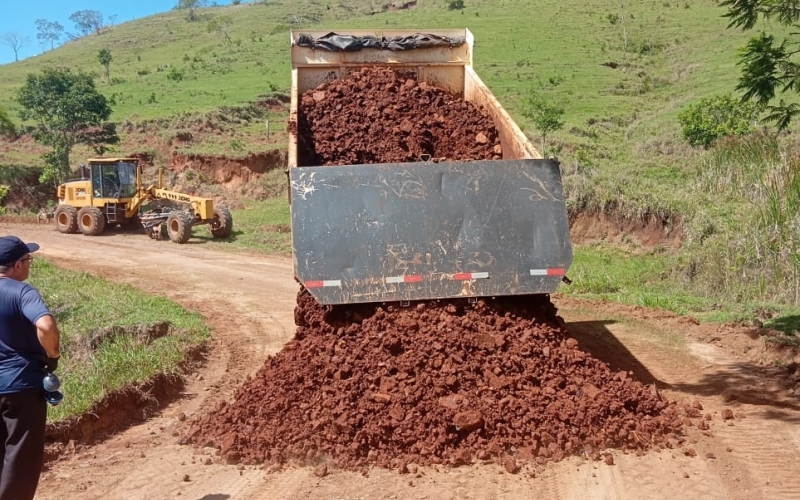 Ação de conservação na estrada Pedra Rajada!