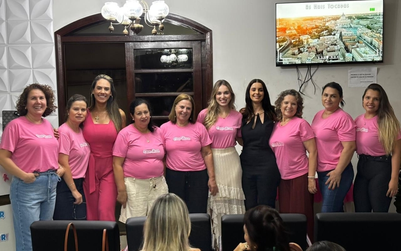 Instituto Casa Rosa promove programação especial para as mulheres