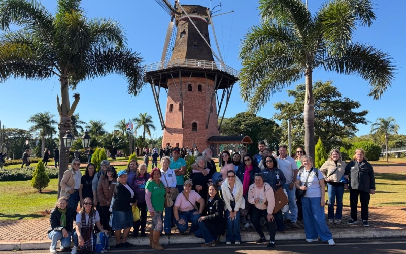 Equipe da Merenda Escolar participa da 31ª HORTITEC em Holambra